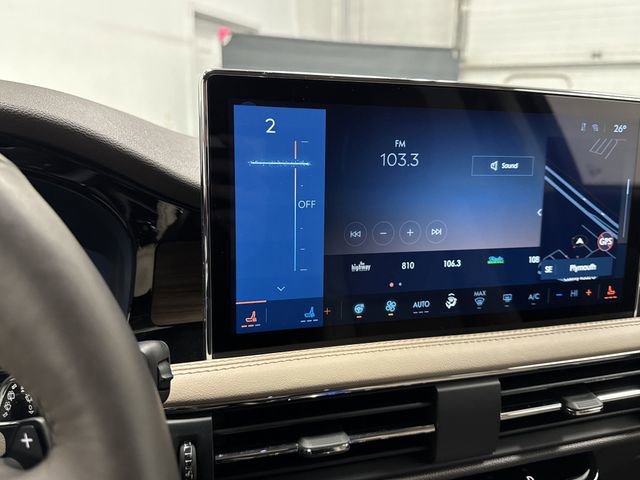 Used 2024 Lincoln Corsair Grand Touring w/ Equipment Group 301A image 8