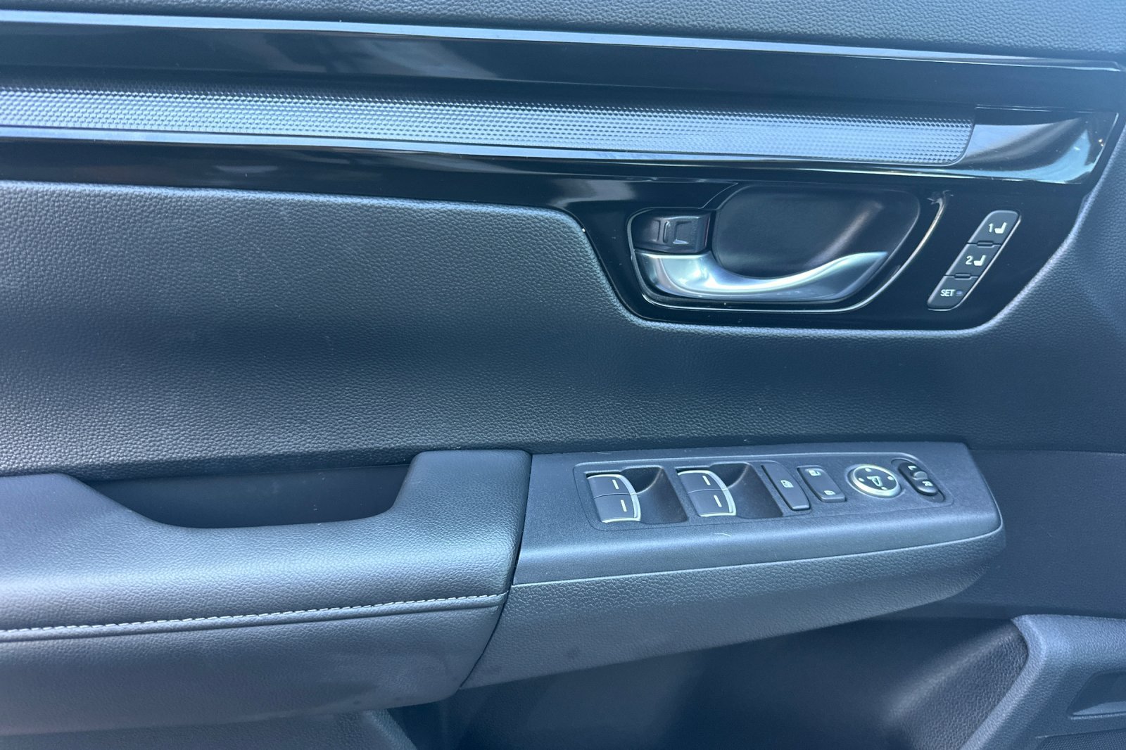 Certified 2025 Honda CR-V EX-L image 11