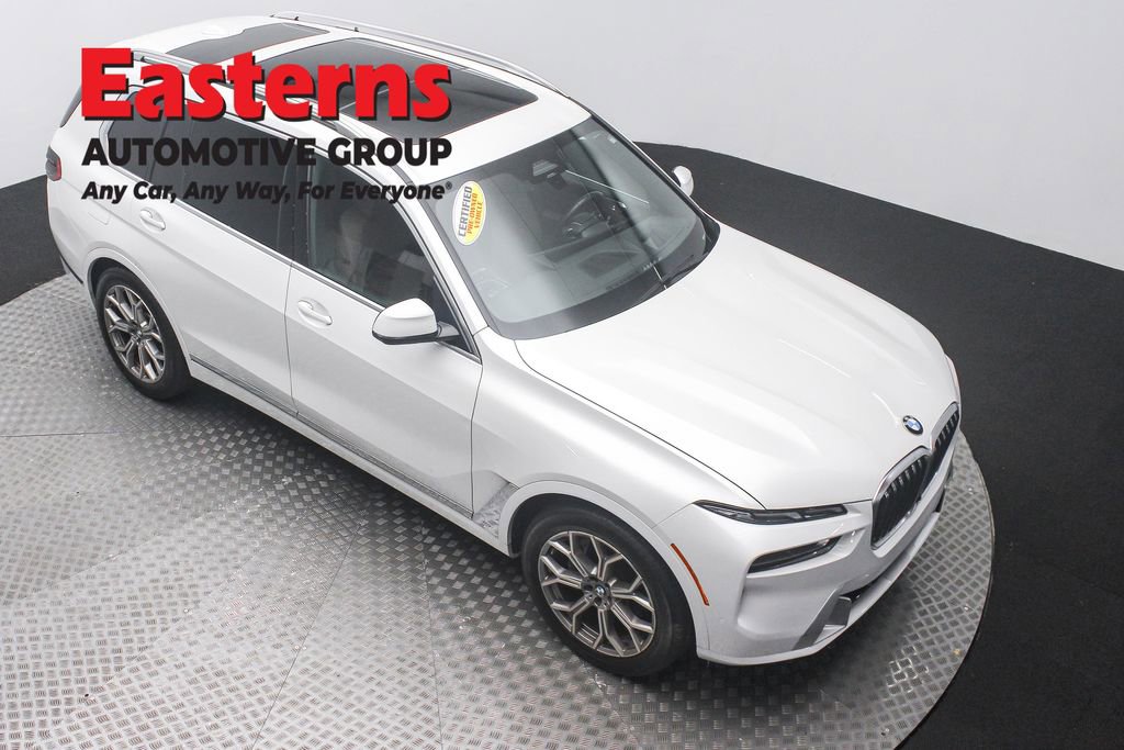 Used 2023 BMW X7 xDrive40i w/ Executive Package image 3