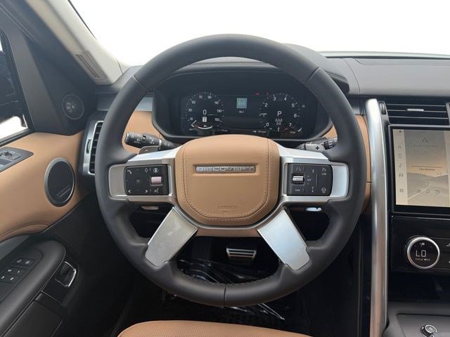 New 2026 Land Rover Discovery Limited Edition AWD/4WD image 13