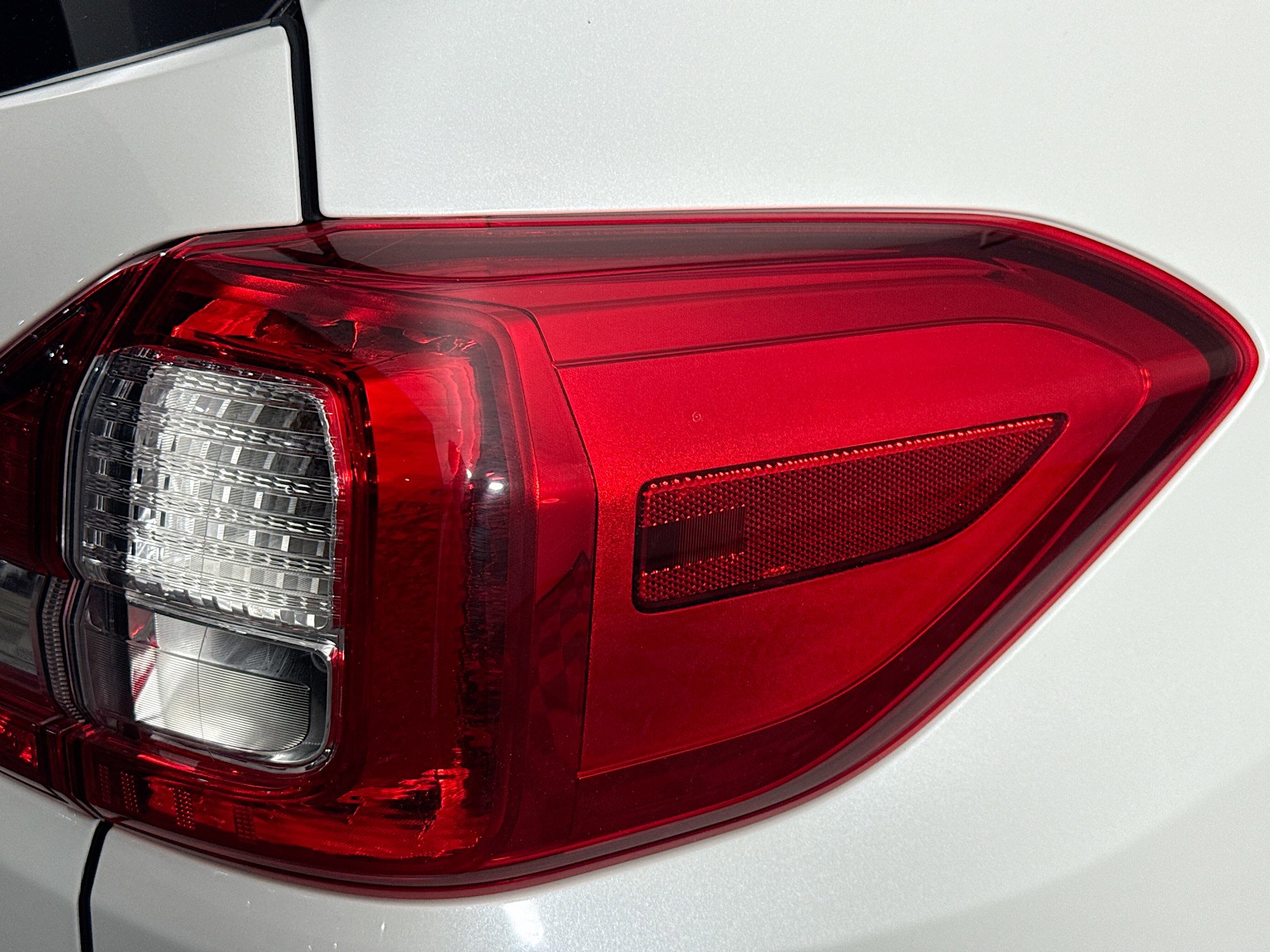 Used 2021 Subaru Ascent Touring image 33