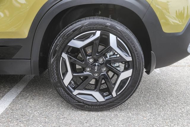 Certified 2024 Kia Seltos SX w/ SX Sunroof Package AWD/4WD image 12