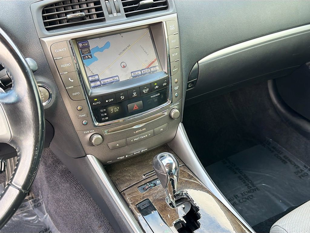 Used 2015 Lexus IS 250C w/ Luxury Package image 26