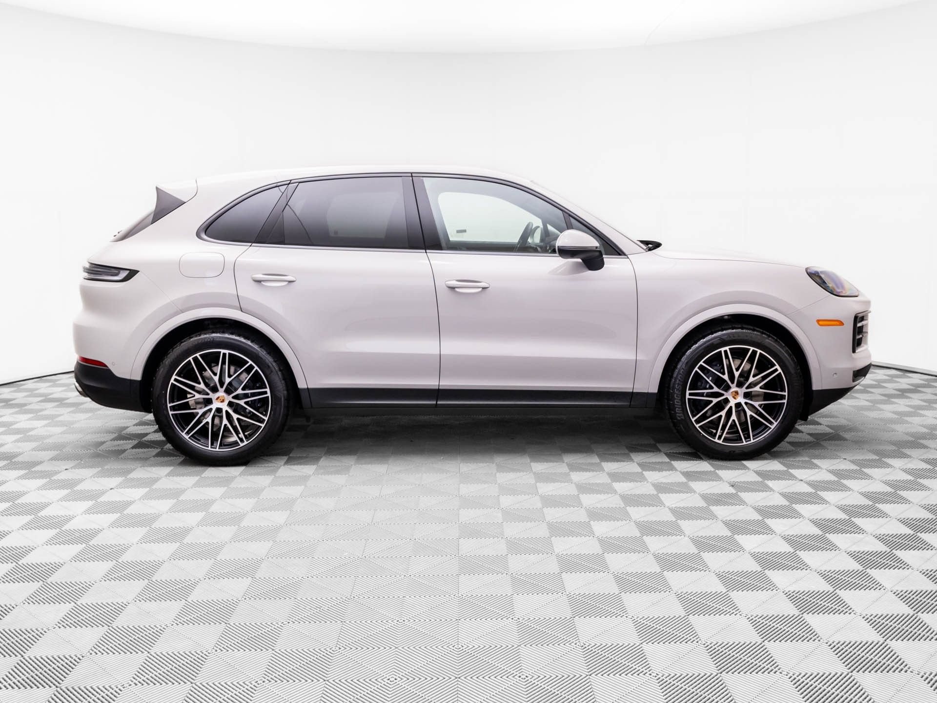 New 2026 Porsche Cayenne AWD/4WD image 7