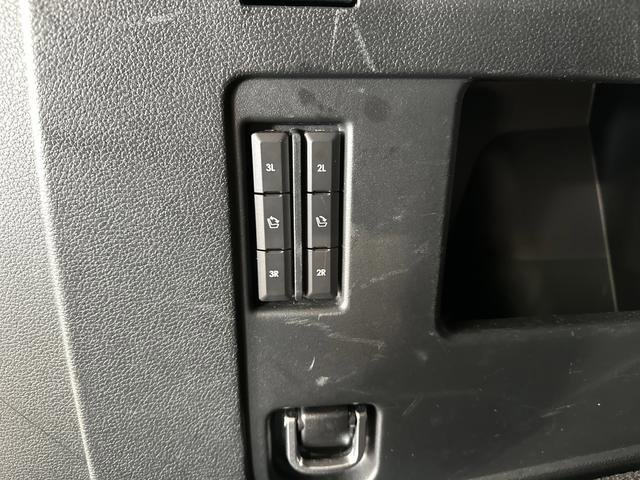 Used 2020 Lincoln Navigator Reserve w/ Equipment Group 208A Reserve image 17