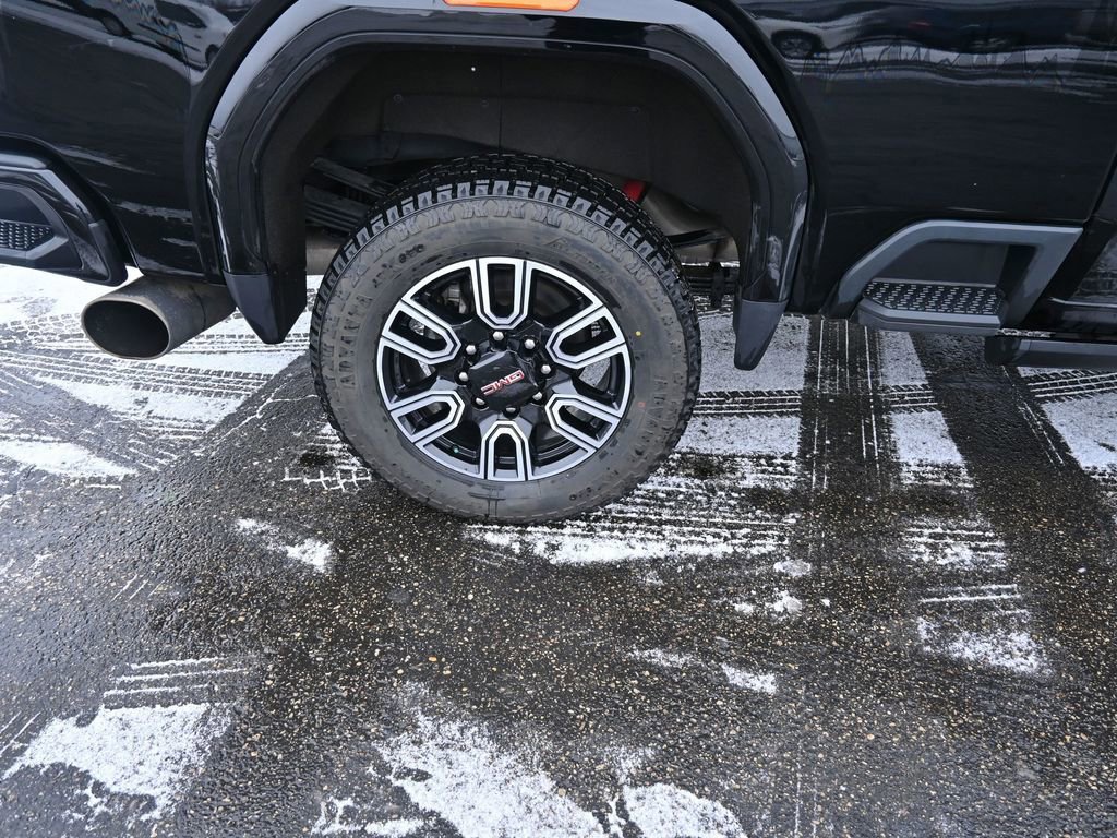 Used 2023 GMC Sierra 3500 AT4 w/ AT4 Premium Plus Package image 24