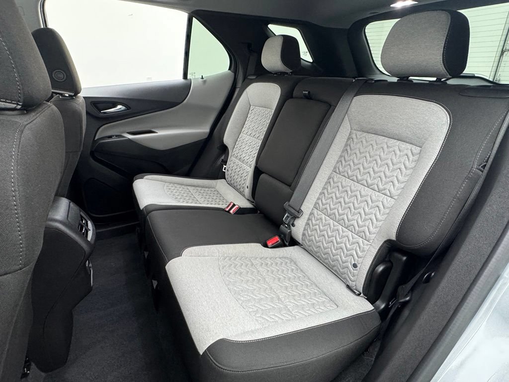 Used 2024 Chevrolet Equinox LS w/ LS Convenience Package AWD/4WD image 35