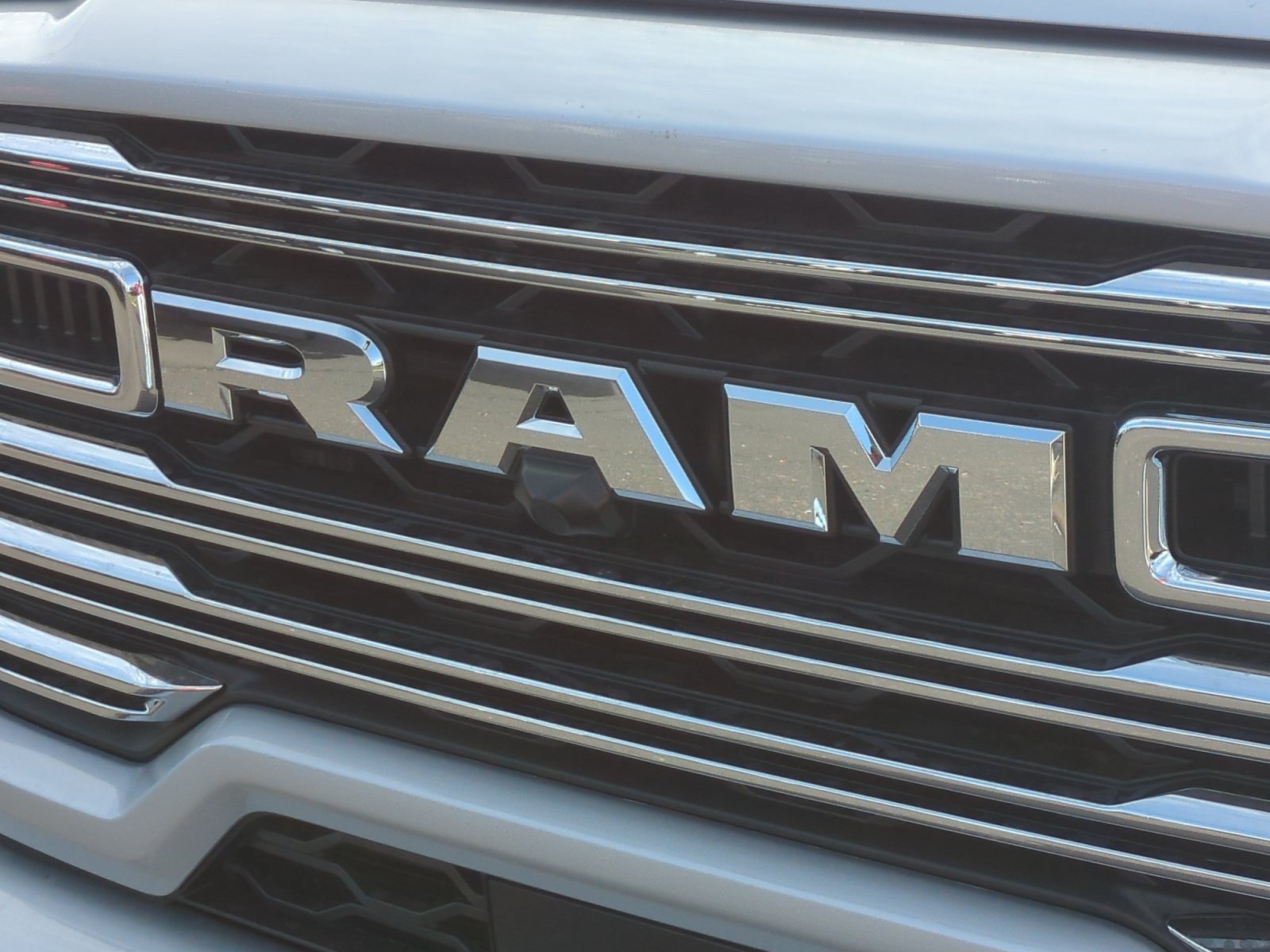 New 2026 RAM 2500 Laramie w/ Sport Appearance Package AWD/4WD image 23