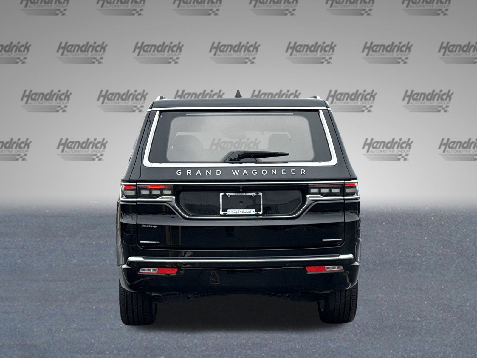 Used 2022 Jeep Grand Wagoneer Series II w/ Premium Group II image 9