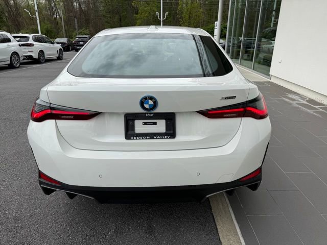 Used 2025 BMW i4 xDrive40i w/ Premium Package AWD/4WD image 8