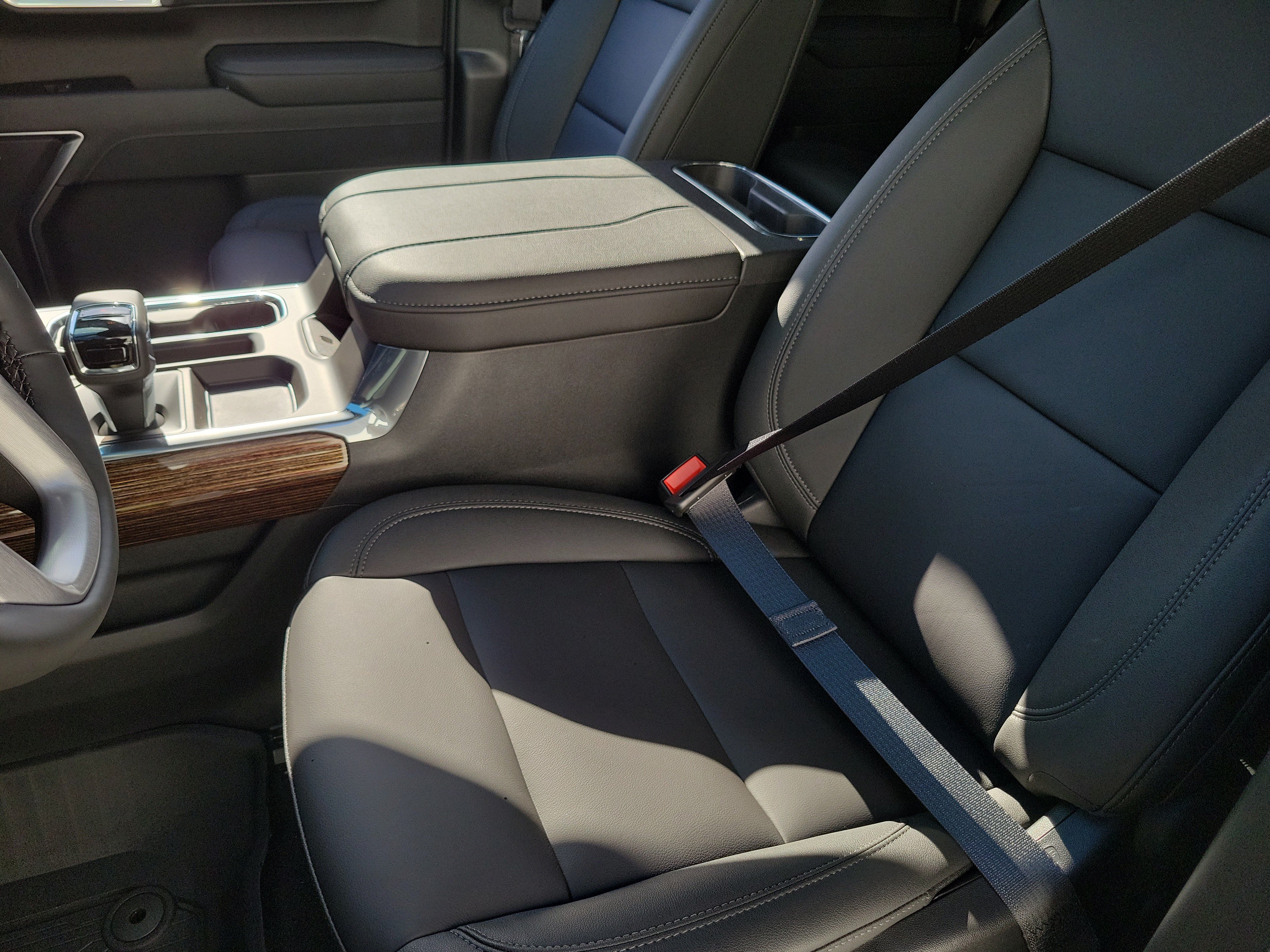 New 2026 GMC Sierra 1500 Elevation w/ Elevation Premium Package AWD/4WD image 22