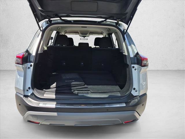 Used 2022 Nissan Rogue SV FWD image 6