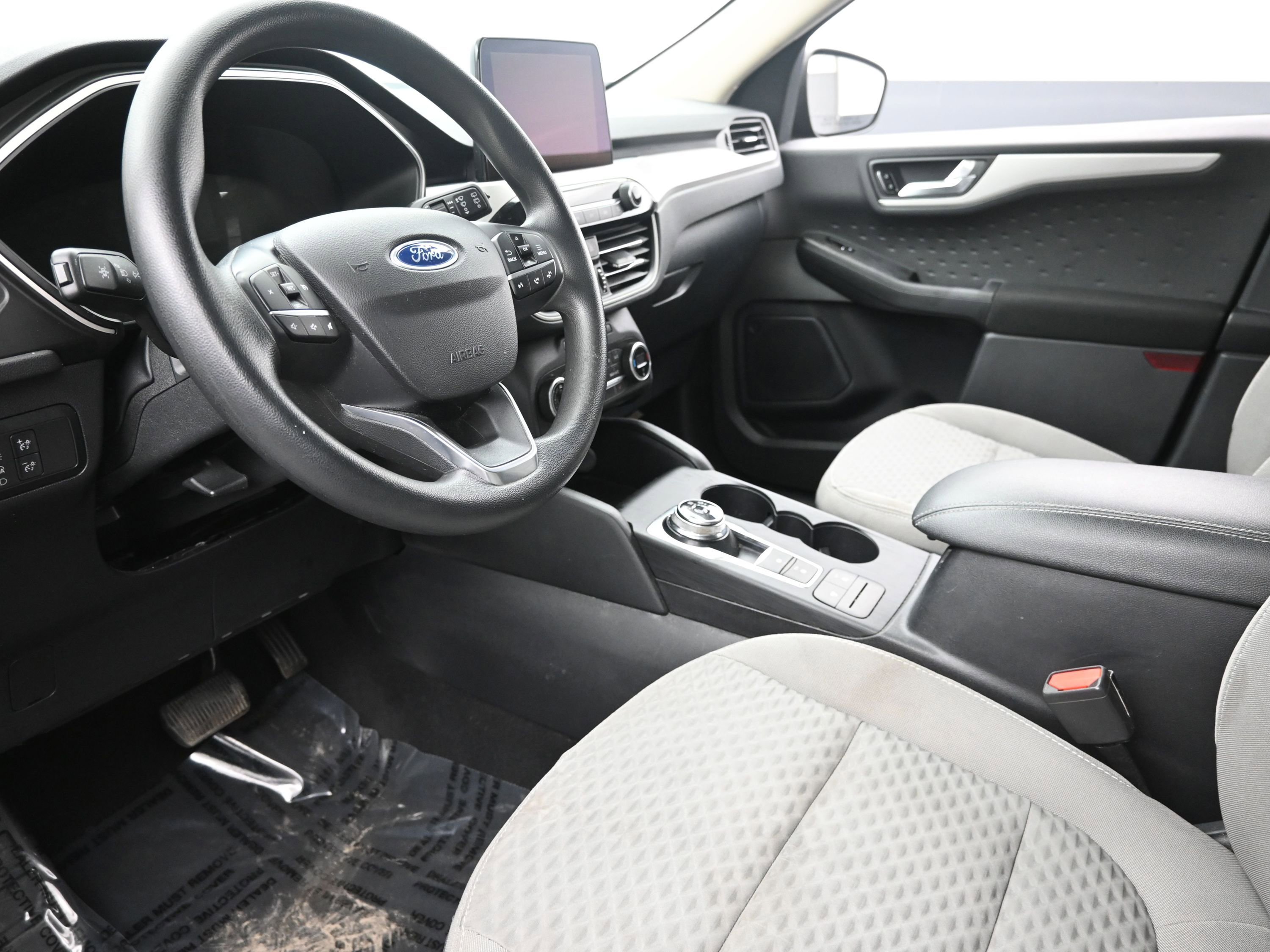 Used 2020 Ford Escape SE image 10