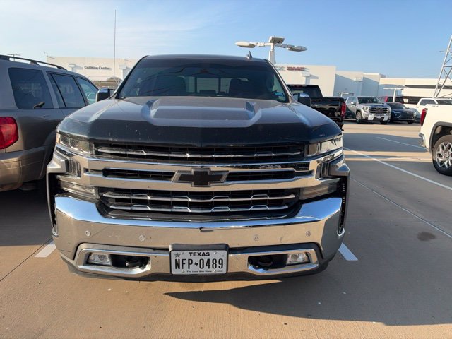 Used 2020 Chevrolet Silverado 1500 LTZ w/ LTZ Texas Edition RWD image 3