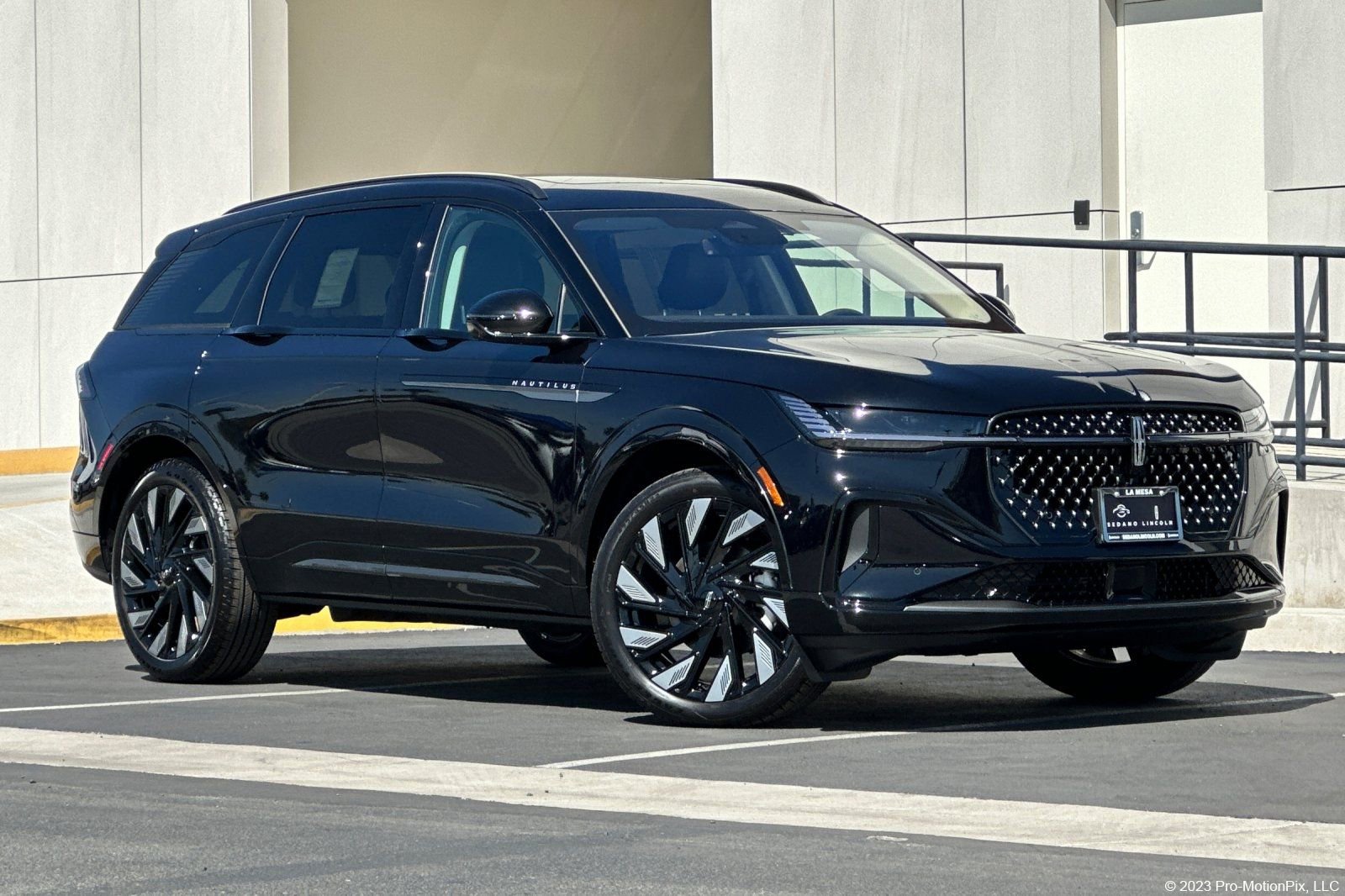 New 2026 Lincoln Nautilus Reserve w/ Jet Appearance Package