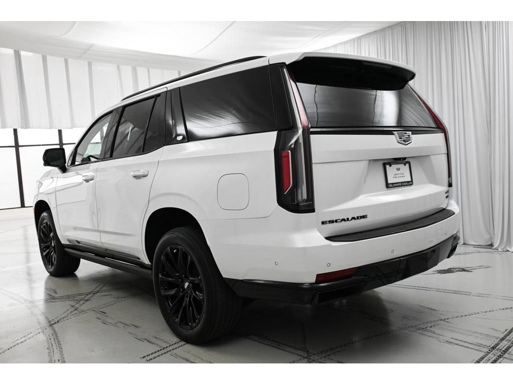 Used 2024 Cadillac Escalade Sport Platinum w/ LPO, ONYX Package AWD/4WD image 5