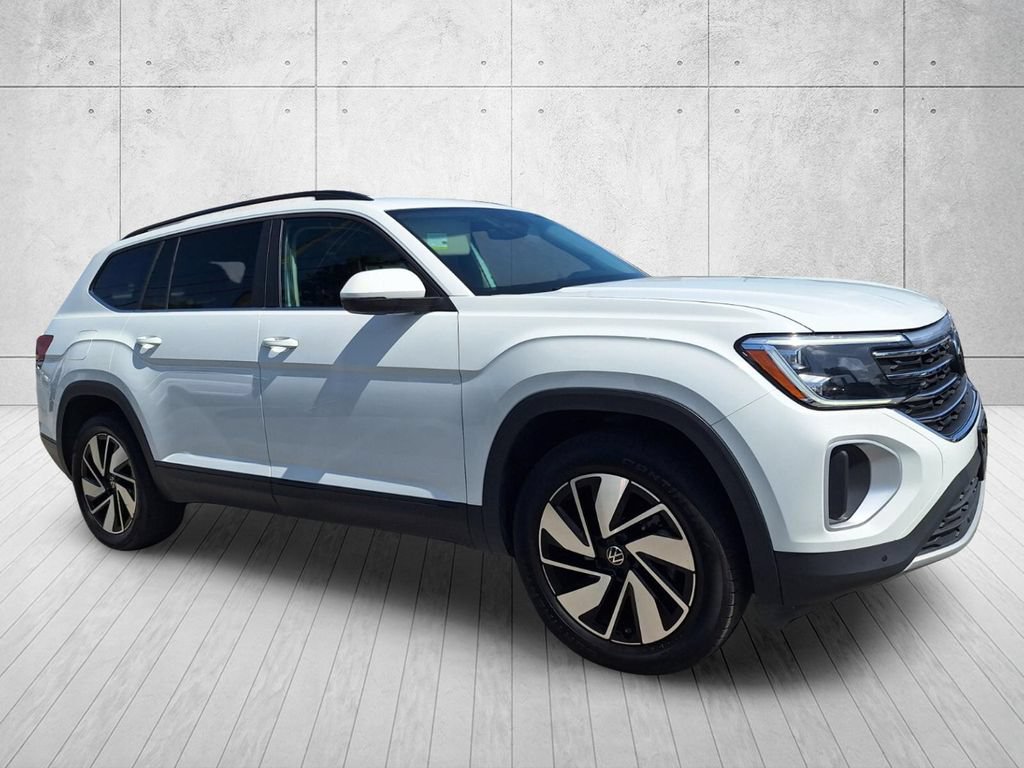 Used 2025 Volkswagen Atlas SE FWD image 3