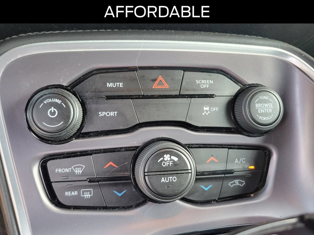 Used 2019 Dodge Challenger SXT RWD image 23