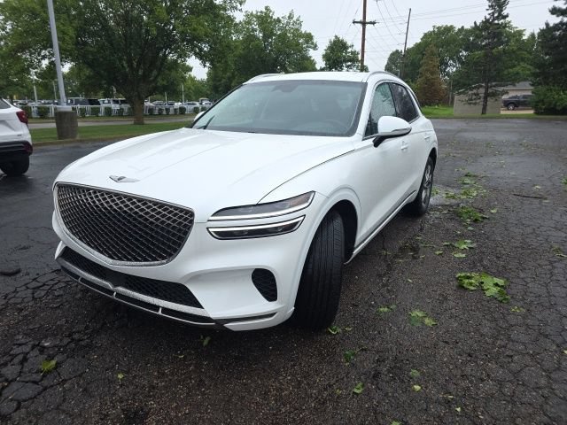 Used 2025 Genesis GV70 2.5T AWD/4WD image 3