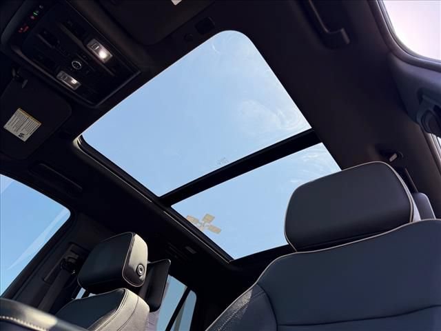 Certified 2023 Chevrolet Tahoe Premier w/ Advanced Technology Package AWD/4WD image 10