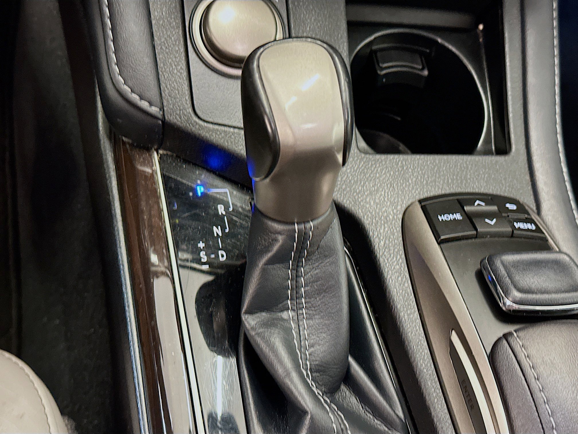 Used 2018 Lexus ES 350 w/ Luxury Package w/Wood Trim FWD image 25