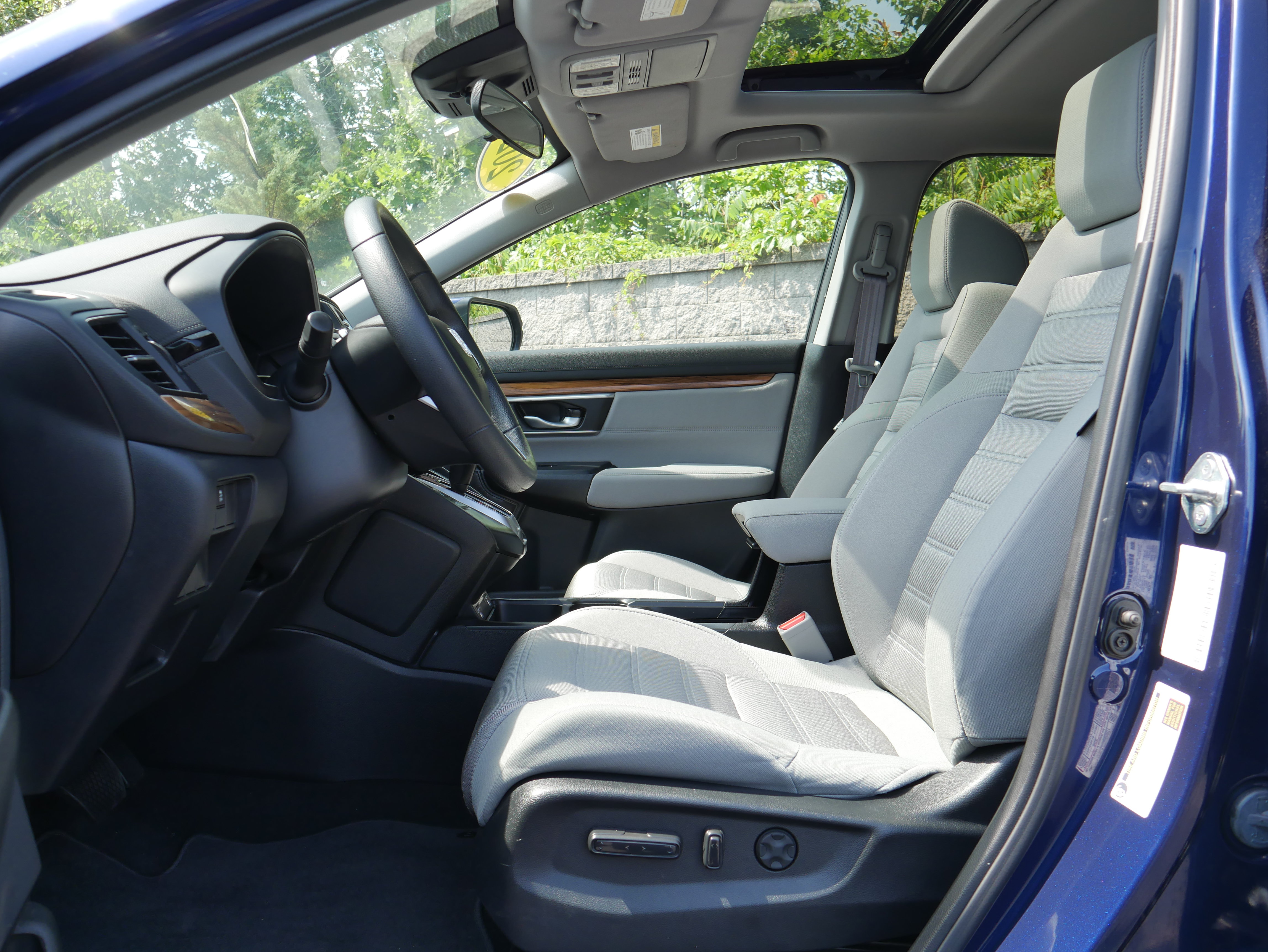 Used 2022 Honda CR-V EX image 12