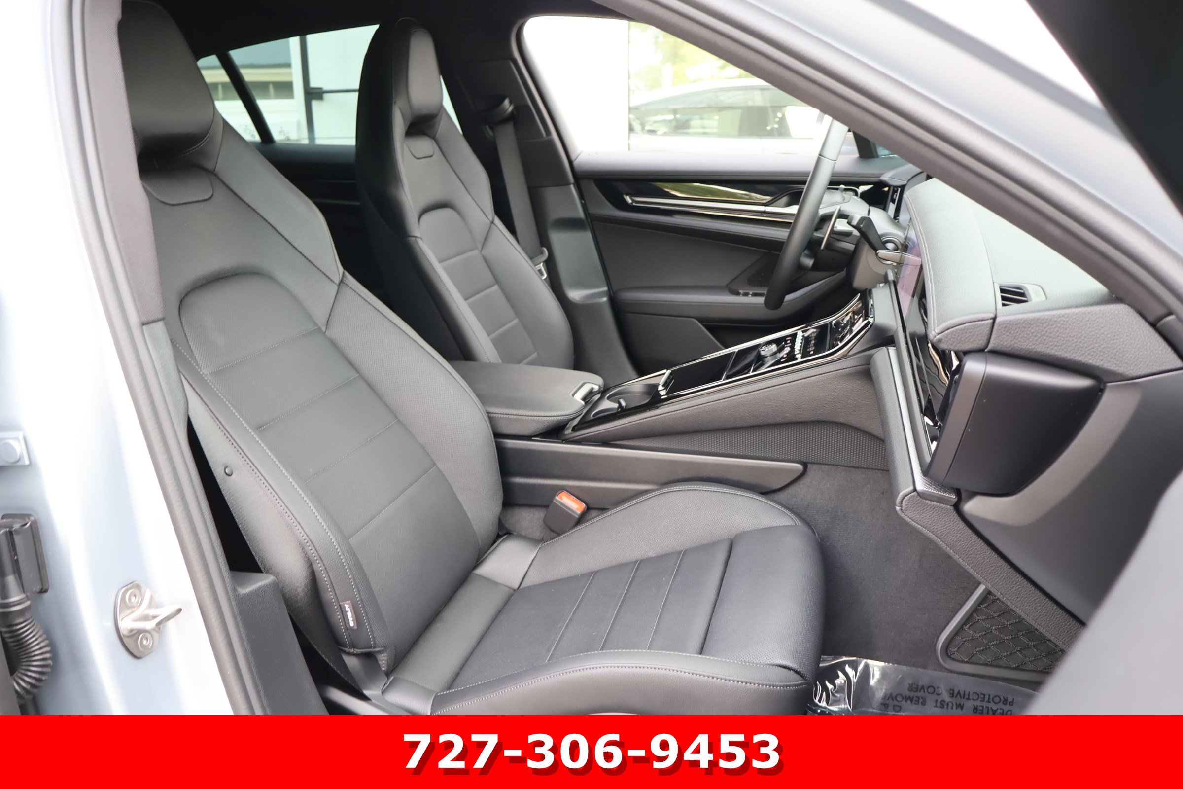 Used 2026 Porsche Panamera image 21