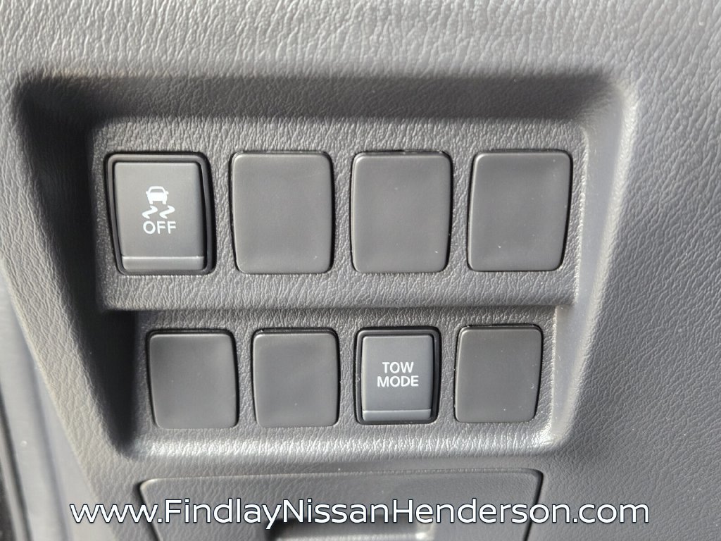Used 2018 Nissan Pathfinder S FWD image 25