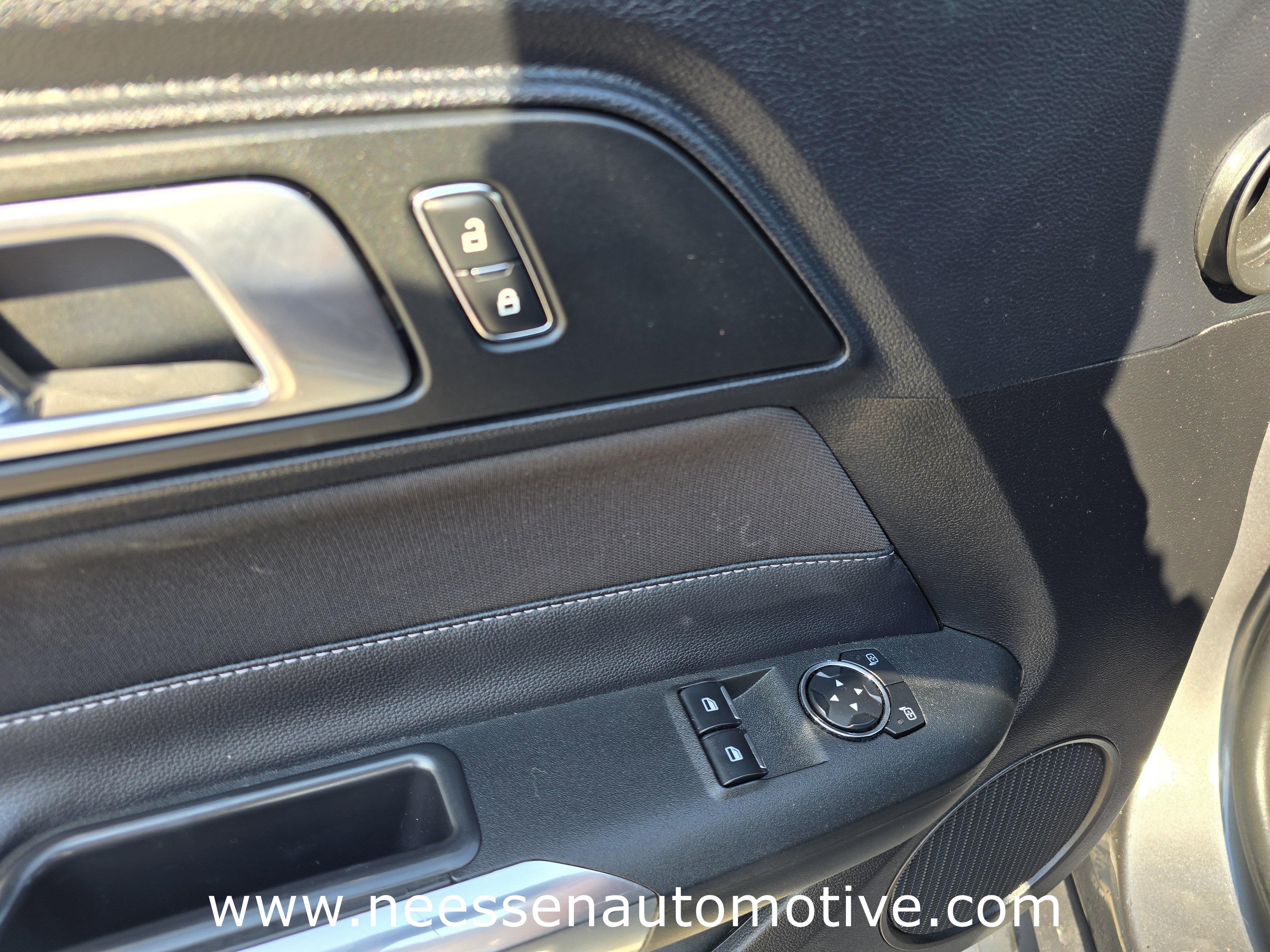 Used 2023 Ford Mustang Coupe image 18