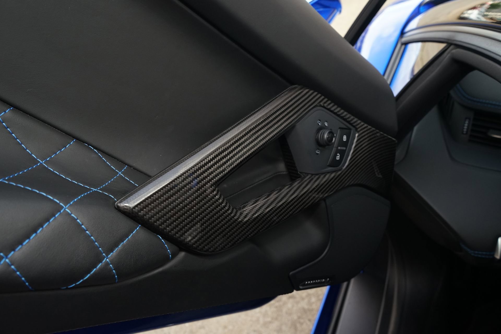 Used 2015 Lamborghini Aventador LP 700-4 AWD/4WD image 28