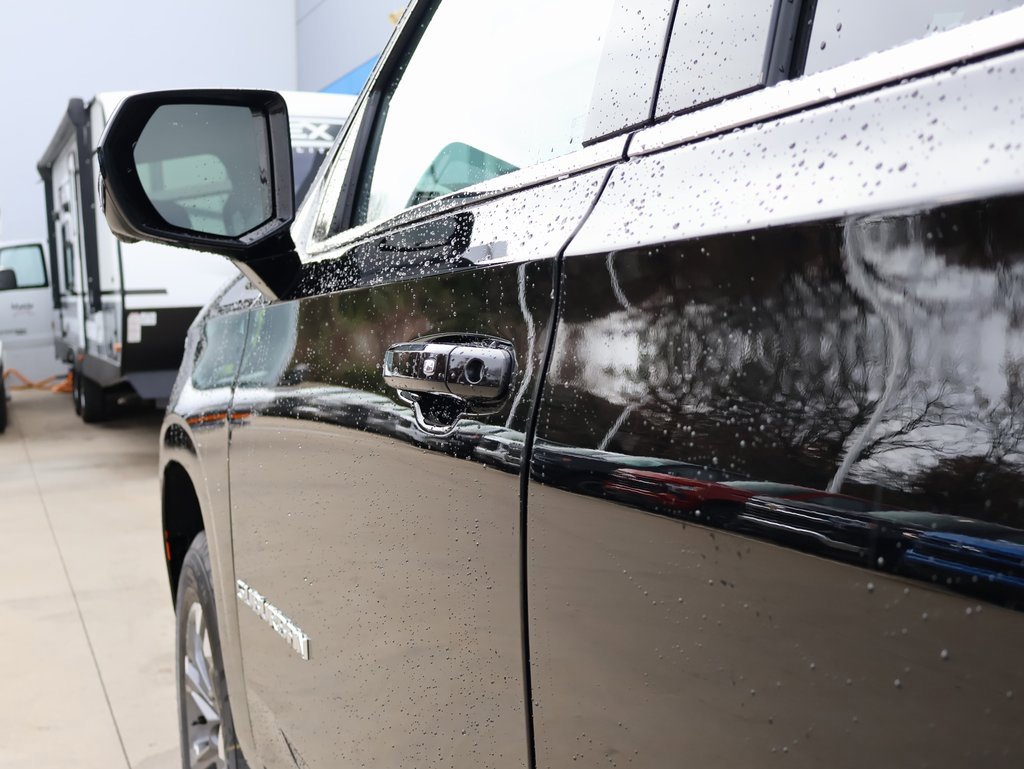 New 2026 Chevrolet Suburban LS image 11