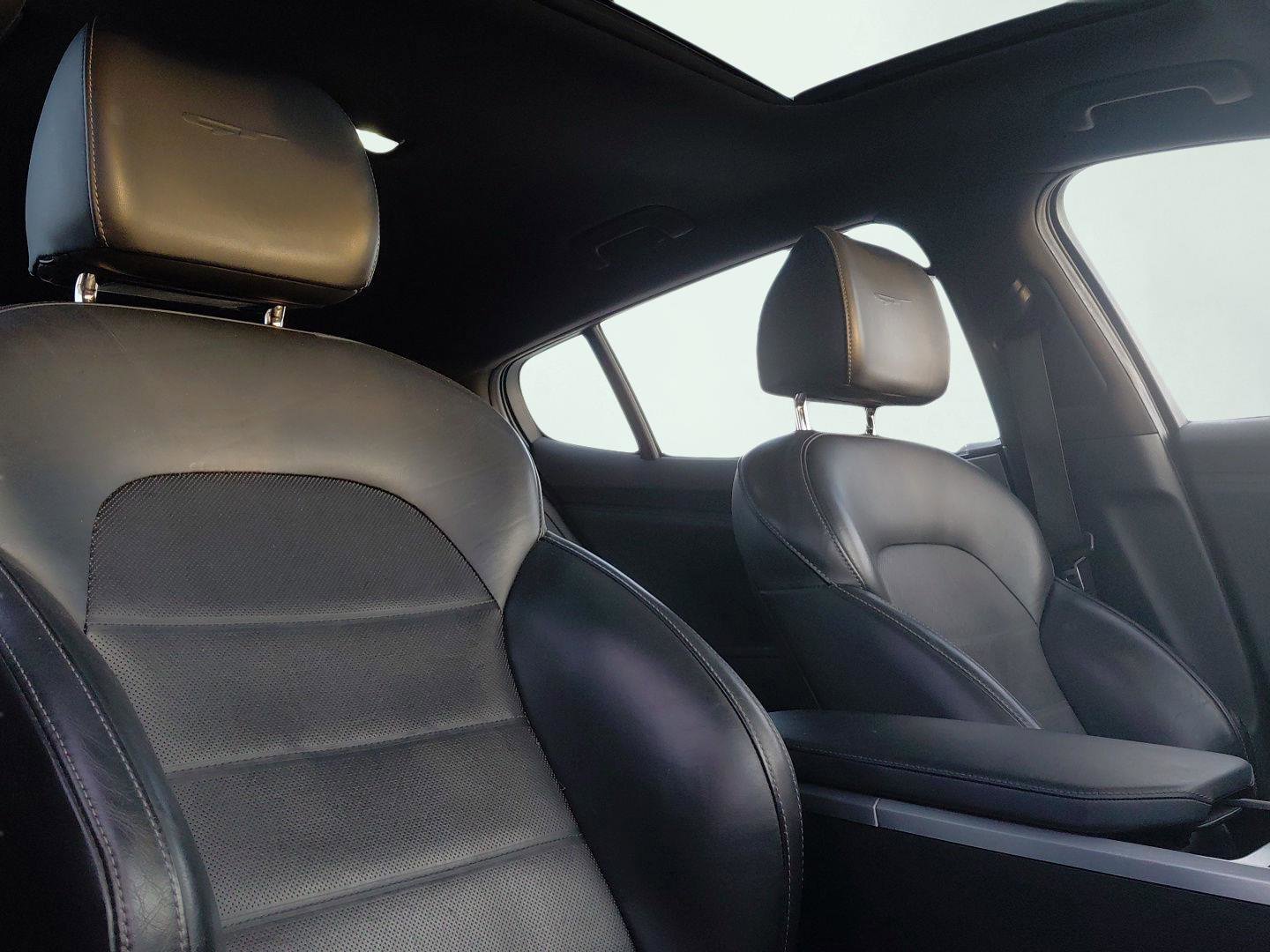 Used 2018 Kia Stinger GT2 image 11