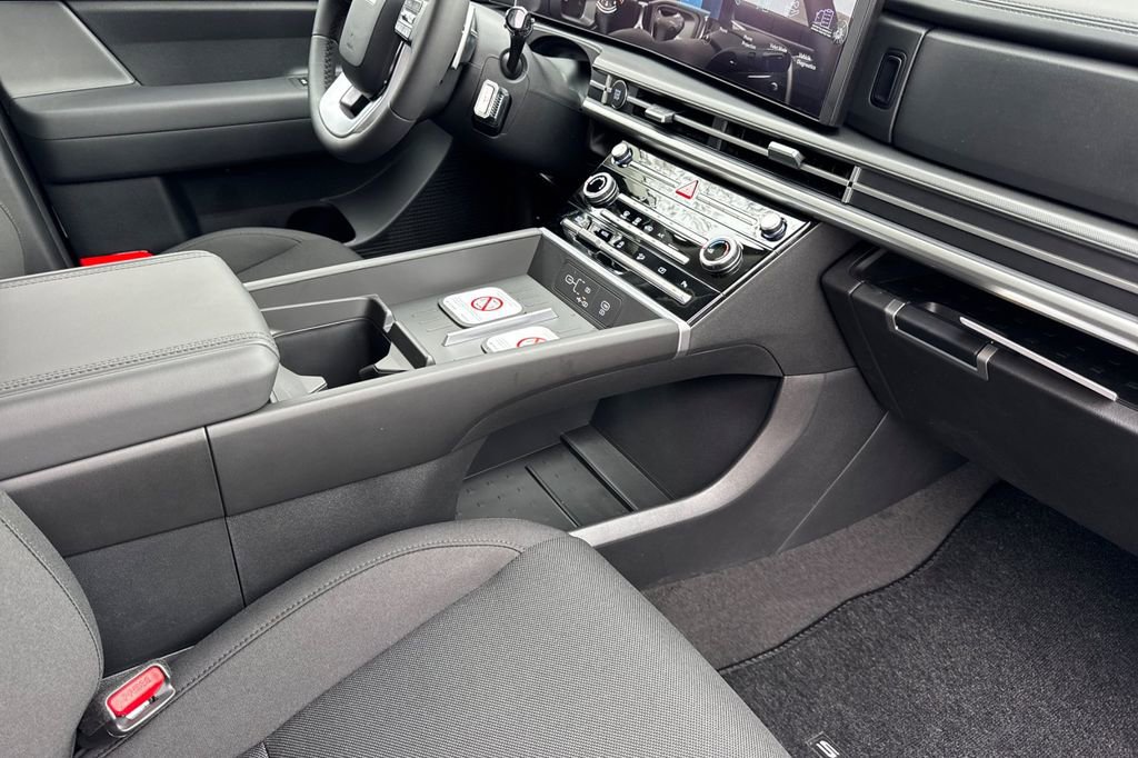 New 2026 Hyundai Santa Fe SE image 13