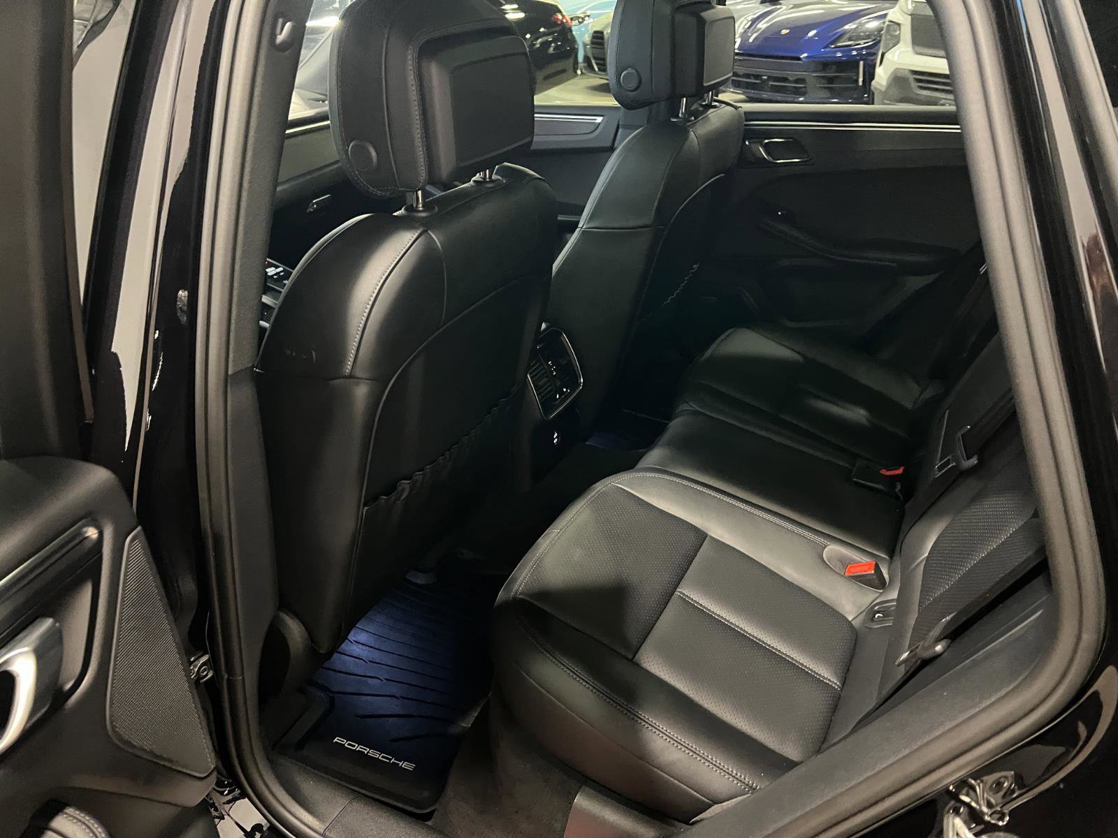 Used 2024 Porsche Macan GTS image 29