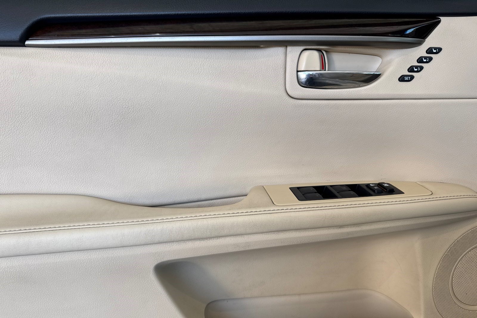 Used 2013 Lexus ES 350 w/ Premium Pkg FWD image 12