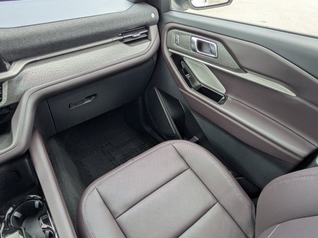 New 2026 Ford Explorer Platinum RWD image 18