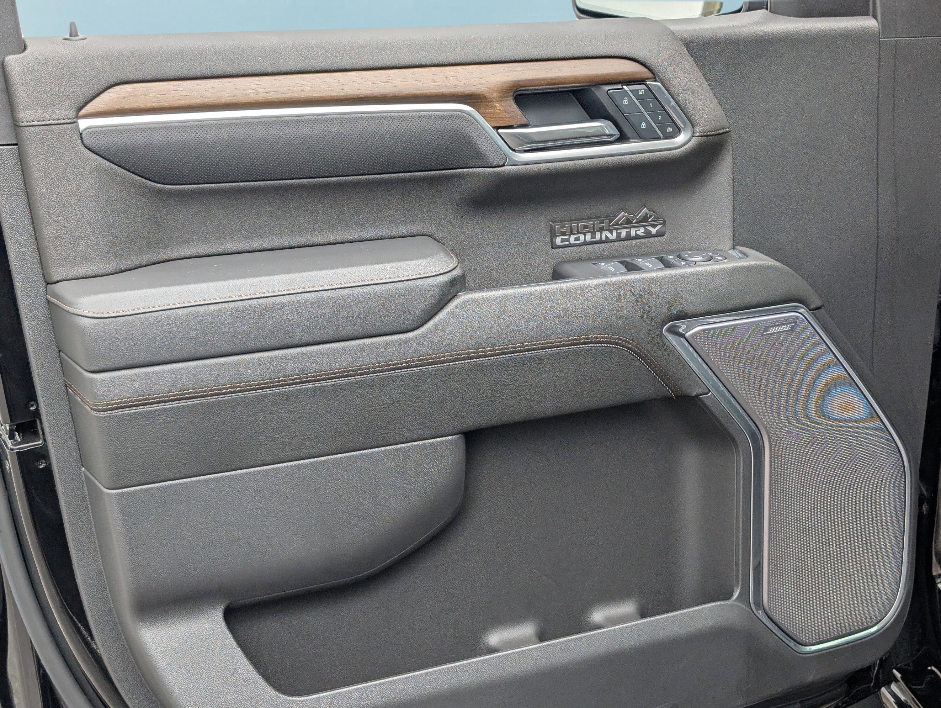 Used 2025 Chevrolet Silverado 1500 High Country w/ High Country Premium Package image 16