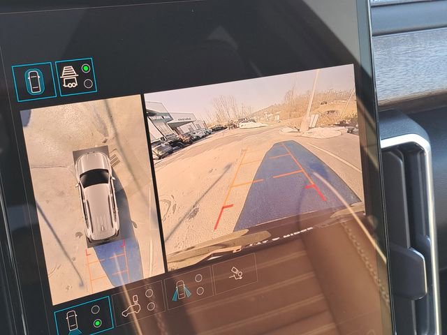 New 2026 GMC Acadia Denali Ultimate w/ LPO, Floor Liner Package image 22