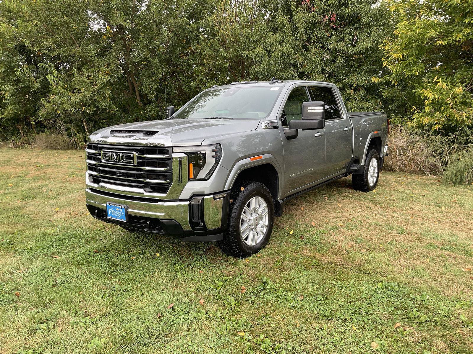 Certified 2024 GMC Sierra 2500 SLE w/ SLE Value Package; AWD/4WD image 3