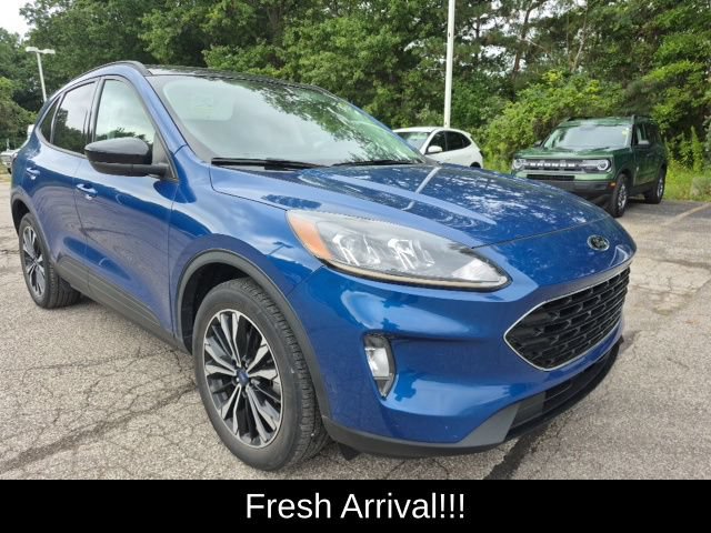 Used 2022 Ford Escape SEL w/ SEL Stealth AWD Package image 1