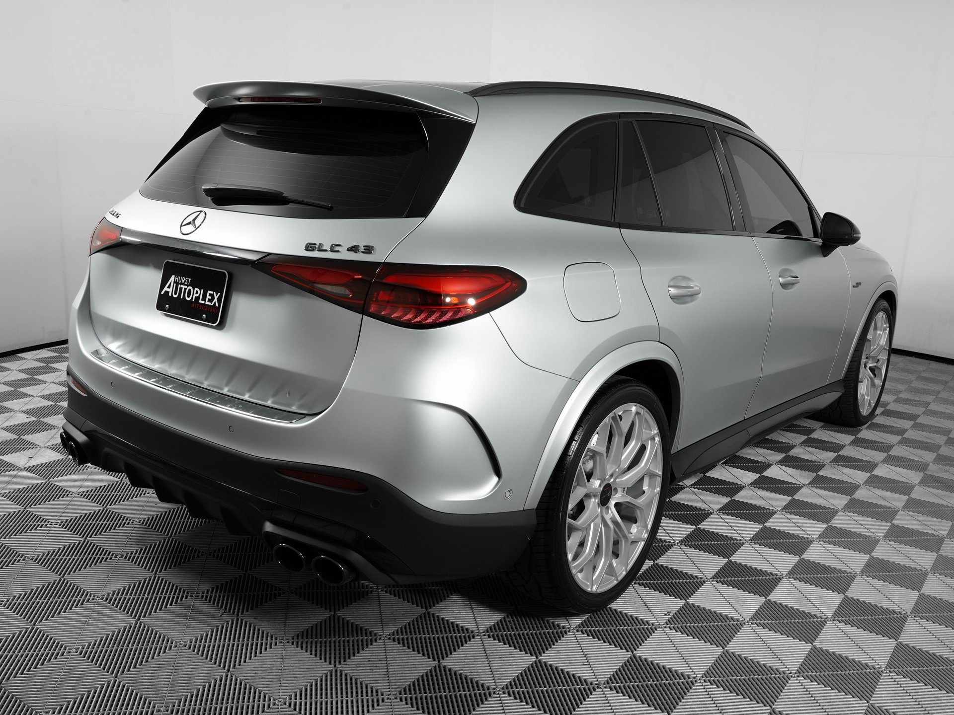 Used 2024 Mercedes-Benz GLC 43 AMG 4MATIC image 5