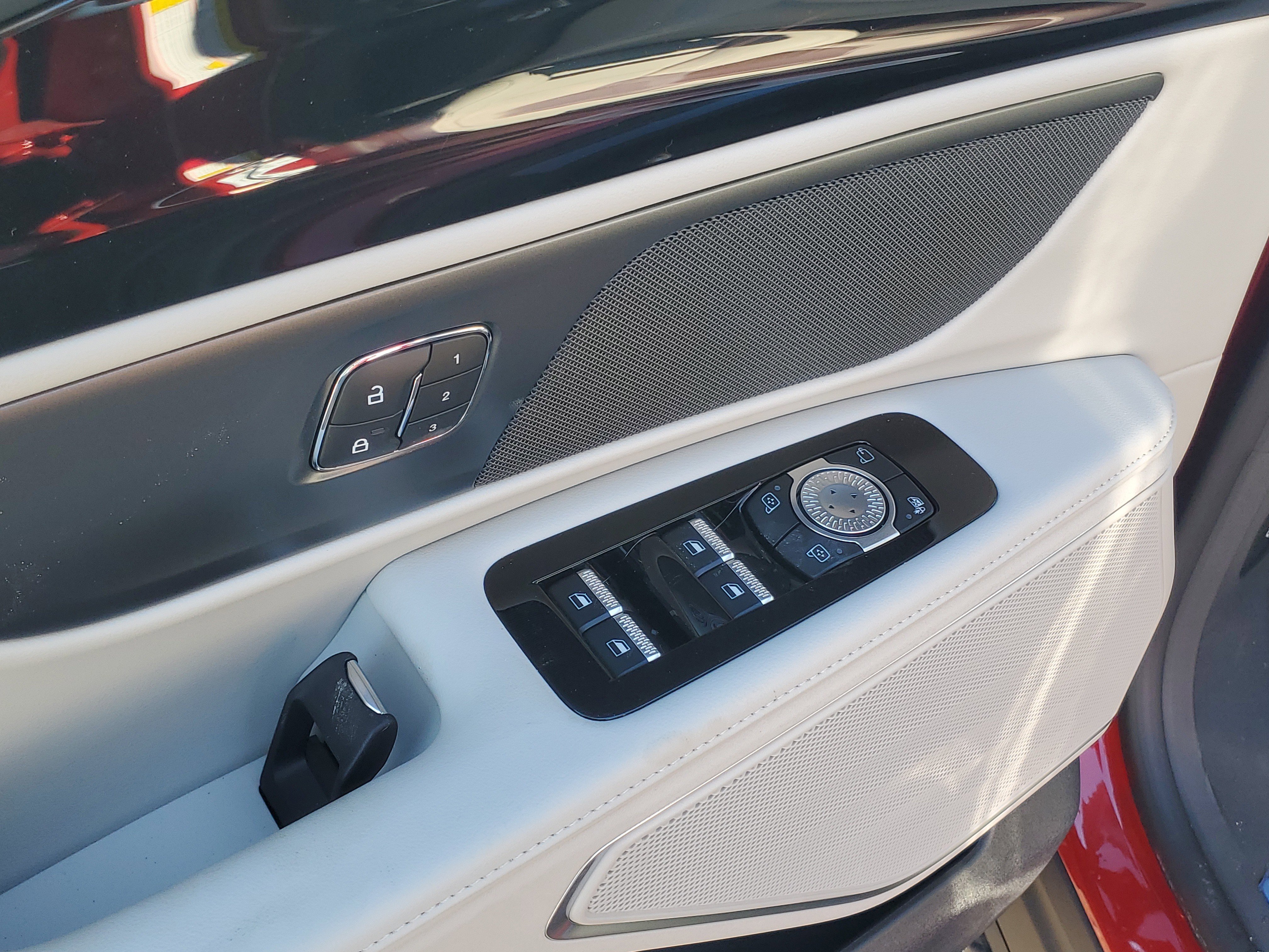 New 2026 Lincoln Nautilus Premier image 9