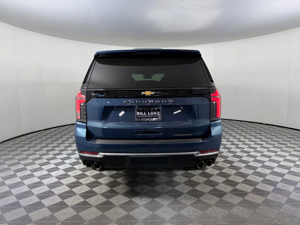 Used 2025 Chevrolet Suburban Premier RWD image 6