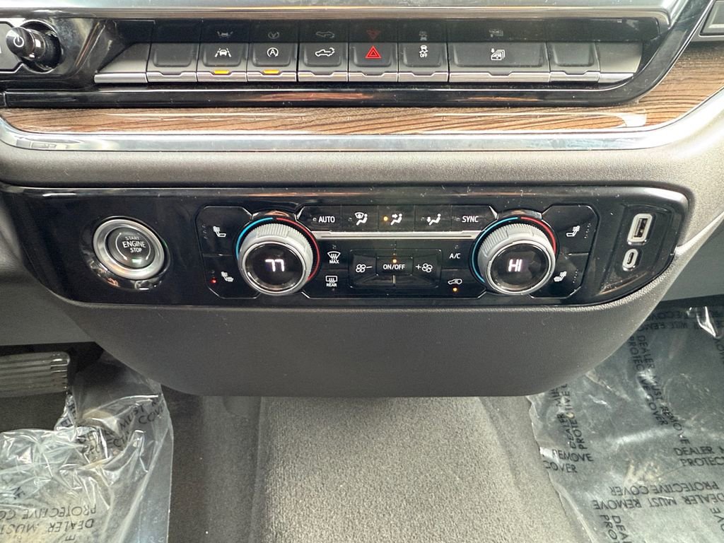 Used 2024 Chevrolet Silverado 1500 LT image 19