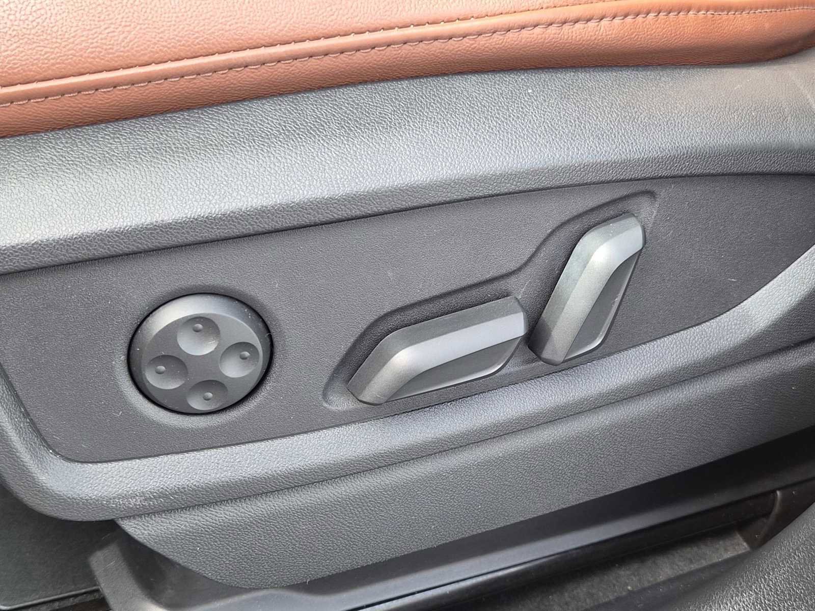 Certified 2023 Audi Q5 2.0T Premium w/ Convenience Package image 16