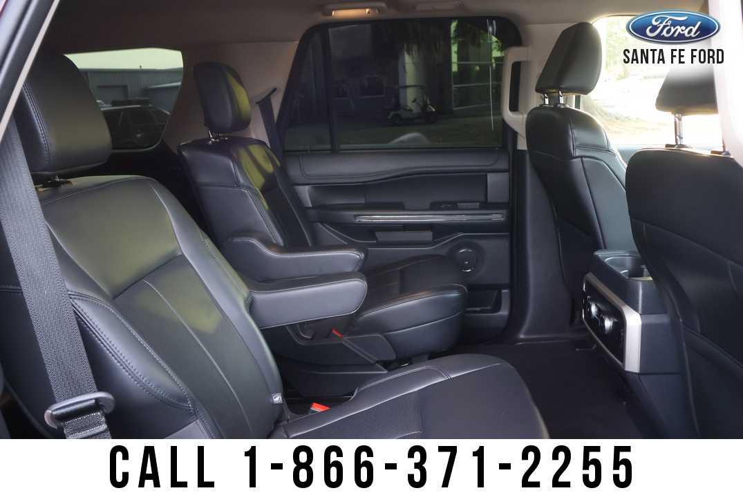 Used 2024 Ford Expedition XLT RWD image 24