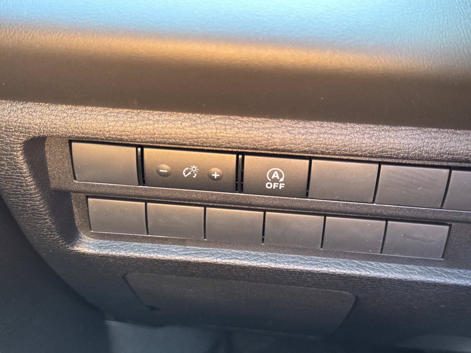 New 2026 Mitsubishi Outlander ES FWD image 30
