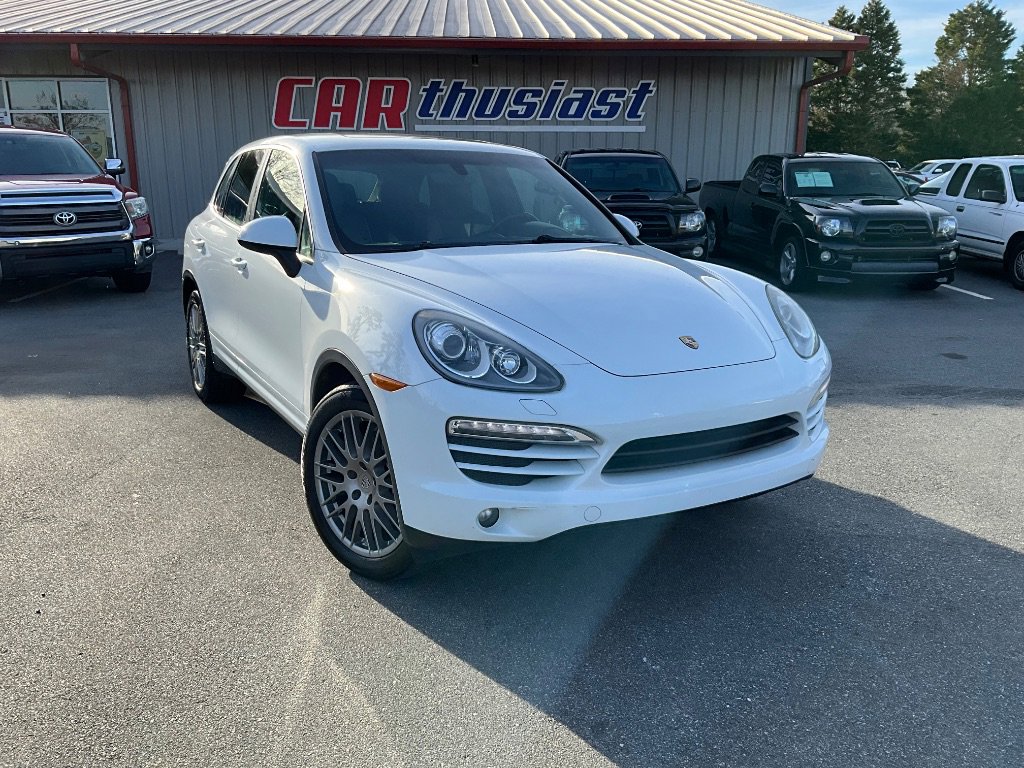 Used 2013 Porsche Cayenne 6-Speed Manual image 1