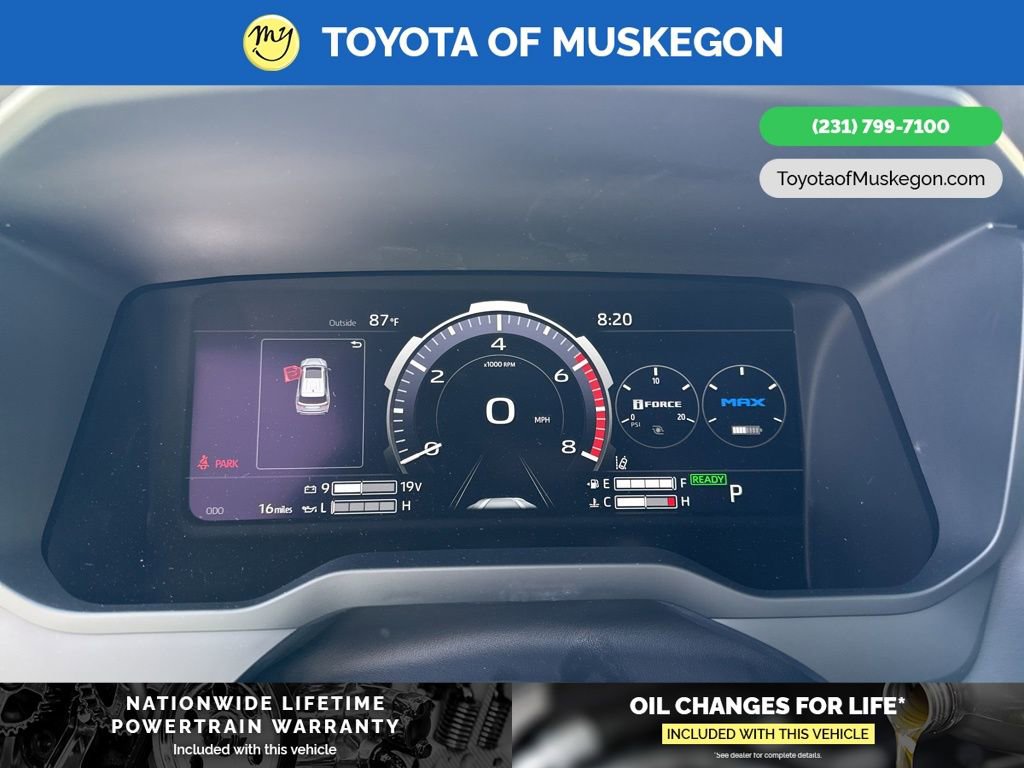 New 2025 Toyota Sequoia Platinum image 17