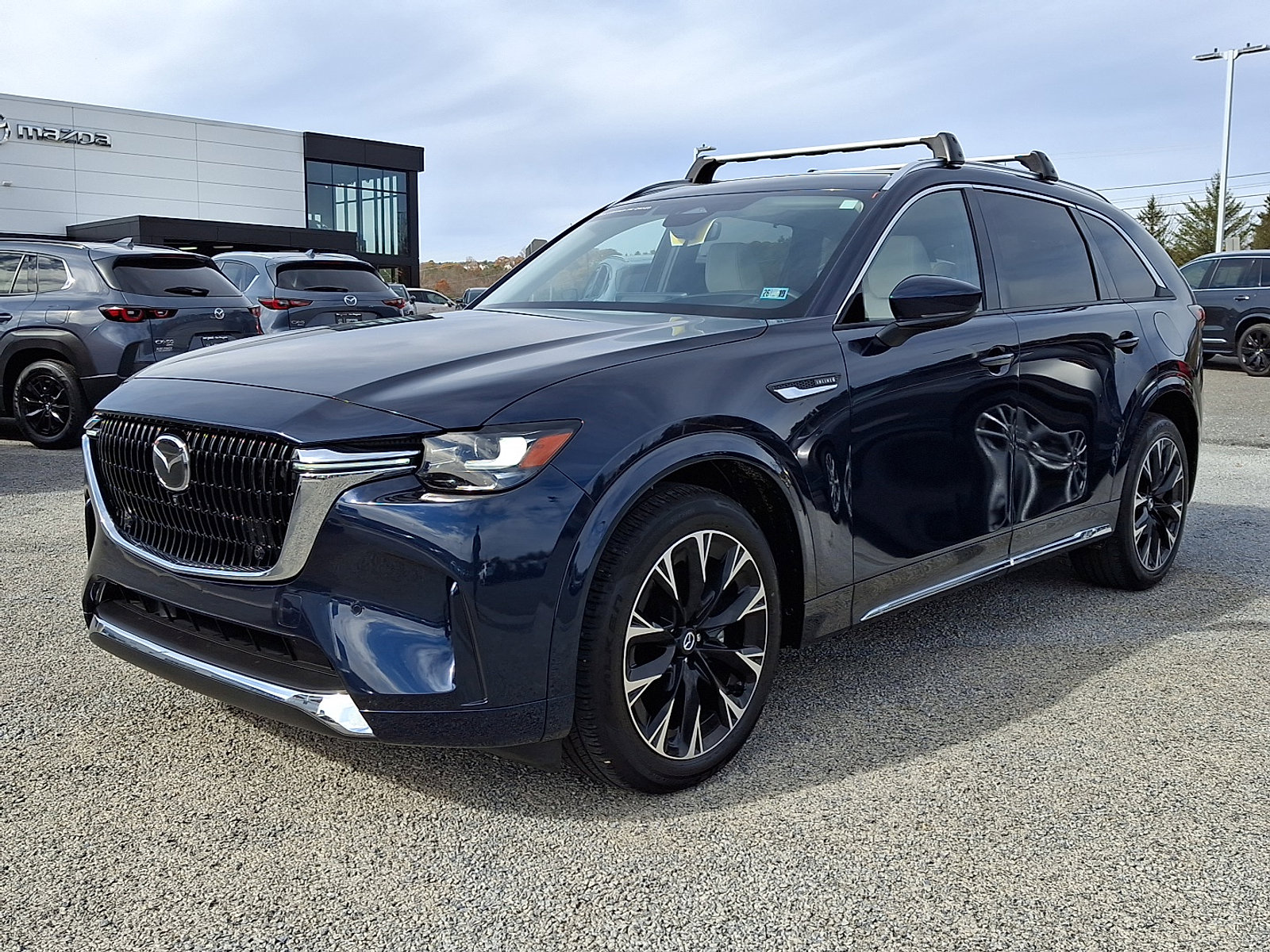 Certified 2025 MAZDA CX-90 3.3 Turbo S w/ Premium Package image 3